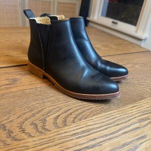 Nisolo Eva‎ Everyday Chelsea water resistant Blackboots cabincore western